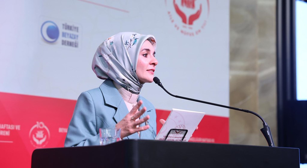 Bakanımız Göktaş, "Beyaz Baston Görme Engelliler Haftası ve İşbirliği Protokolü İmza Töreni"nde konuştu