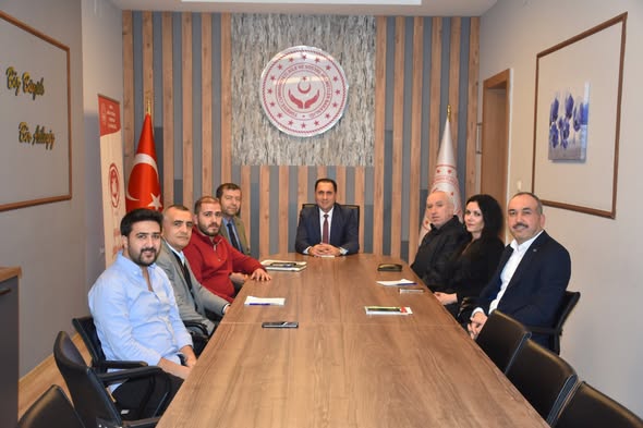  İdari ve Mali İşler Birimi ile bir araya gelerek 2025 yılı değerlendirme toplantısı