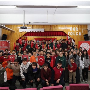 Vatan Ve Kahramanlık Buluşmaları Etkinliği Kapsamında, Kıymetli Şehit Yakınlarımız Erzincan İMKB Müşir Zeki Paşa Ortaokulu Öğrencileriyle bir Araya Geldi.  - fotoğraf 2