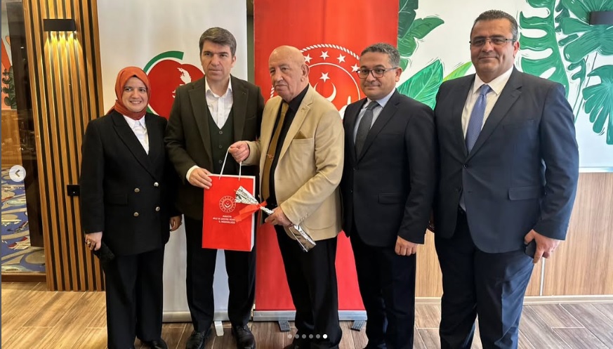 İl Müdürlüğümüzce 'Aile ve Nüfus 10 Yılı' kapsamında düzenlenen kahvaltı programında, her yaştan evli çiftlerimiz ile bir araya geldik.