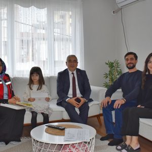 İl Müdürümüz Faruk Uysal, kahraman gazilerimizi ziyaret ederek, Kıymetli evlatlarının ilk karne günü heyecanına ortak oldu - fotoğraf 8