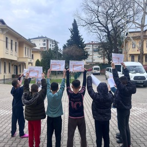 Sırameşeler Çocuk Evleri Sitesinde Karne Sevinci - fotoğraf 5