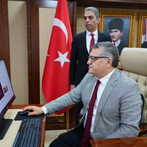 Valimiz Sayın Dr. Mustafa Özarslan’dan “Dijital Dünyada Çocuk Hakları Sözleşmesi” İmza Kampanyasına Destek - fotoğraf 1