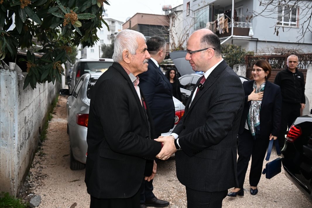 Valimiz ve İl Müdürümüzden 15 Temmuz Şehidi Polis Memuru Mehmet Karacatilki’nin Ailesine Ziyaret