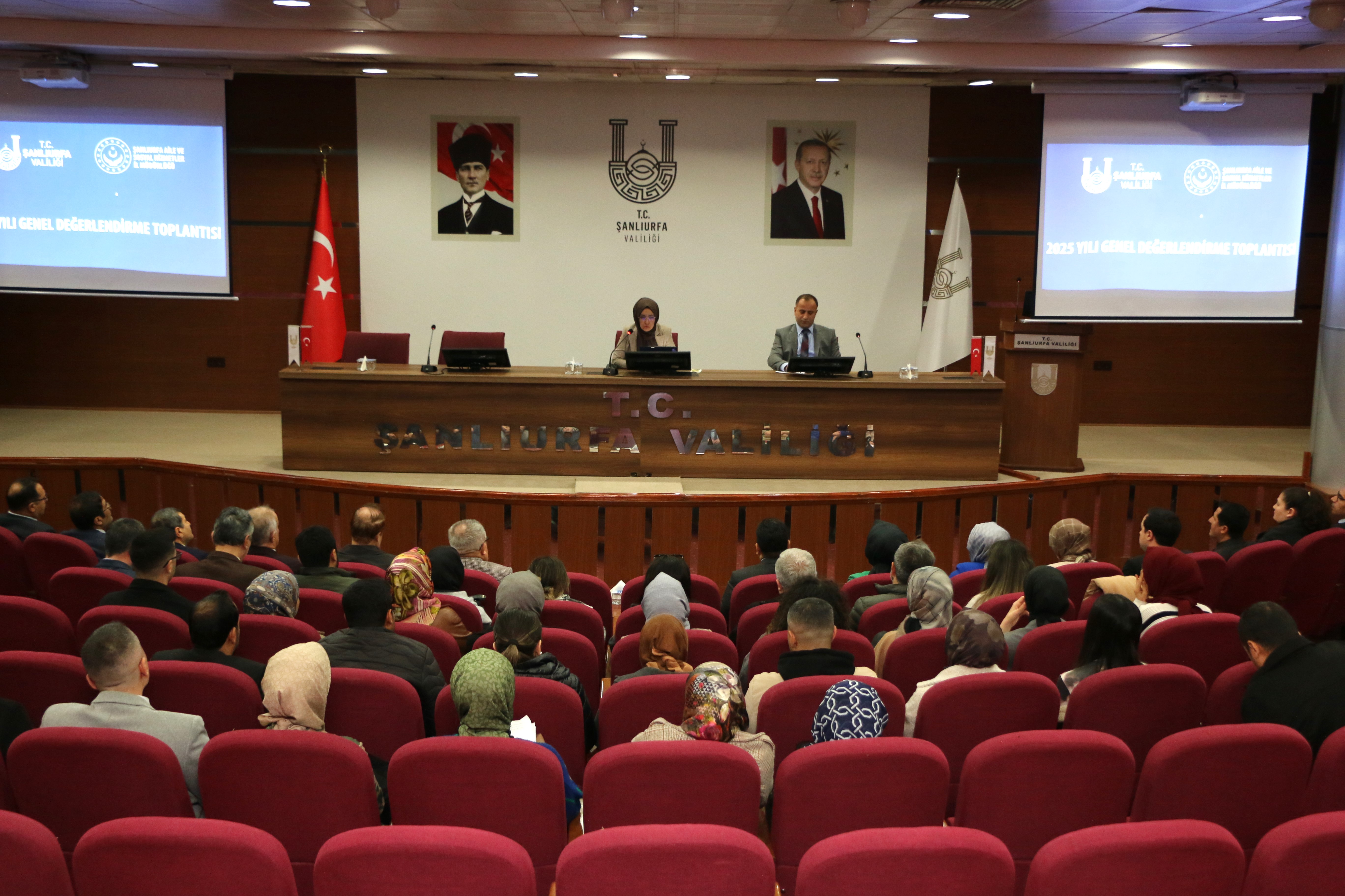 Valiliğimizde 2025 Yılı Genel Değerlendirme Toplantısı Gerçekleştirdik.