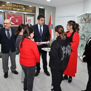 İl Müdürümüz Sayın Emine BÖÇKÜN ve Beraberindeki Heyet İl Emniyet Müdürü Sayın Şükrü YAMAN’a Ziyaret Gerçekleştirdi - fotoğraf 1