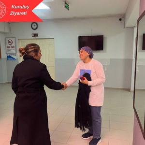 İl Müdürümüz Sayın Emine BÖÇKÜN, Yeni Yılın İlk Saatlerinde Kuruluşlarda Görev Yapan Çalışma Arkadaşlarımızı ve Hizmet Alanları Ziyaret Etti - fotoğraf 3