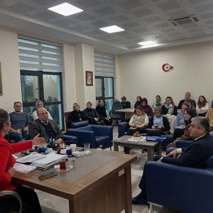 İl Müdürümüz Sayın Emine BÖÇKÜN, Edremit Sosyal Hizmet Merkezi Müdürlüğümüze Teşekkür Belgesi Takdim Etti - fotoğraf 4