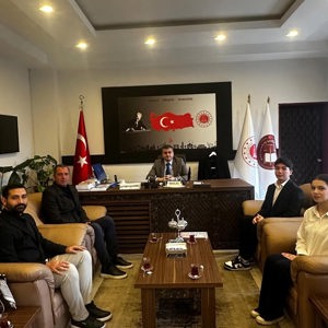 Balıkesir Çocuk Hakları Komitemiz tarafından, Cumhuriyet Başsavcımız Sayın Abdülkadir AKIN'a Ziyaret Gerçekleştirildi - fotoğraf 2