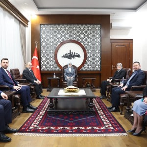 Bakanımız Sayın Mahinur ÖZDEMİR GÖKTAŞ, Valimiz Sayın İsmail USTAOĞLU’nu Valilik Makamında Ziyaret Etti - fotoğraf 1