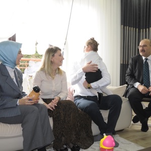 Bakanımız Sayın Mahinur ÖZDEMİR GÖKTAŞ; Koruyucu Ailemize Hane Ziyareti Gerçekleştirdi - fotoğraf 3
