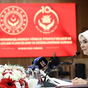 Bakanımız Göktaş, Roman vatandaşlara yönelik strateji belgesi ve eylem planıyla ilgili toplantıda konuştu - fotoğraf 2