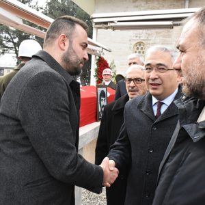 Kıbrıs Barış Harekâtı Gazisi İsmail Yıldız, dualarla ebediyete uğurlandı - fotoğraf 3
