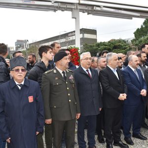Kıbrıs Barış Harekâtı Gazisi İsmail Yıldız, dualarla ebediyete uğurlandı - fotoğraf 7