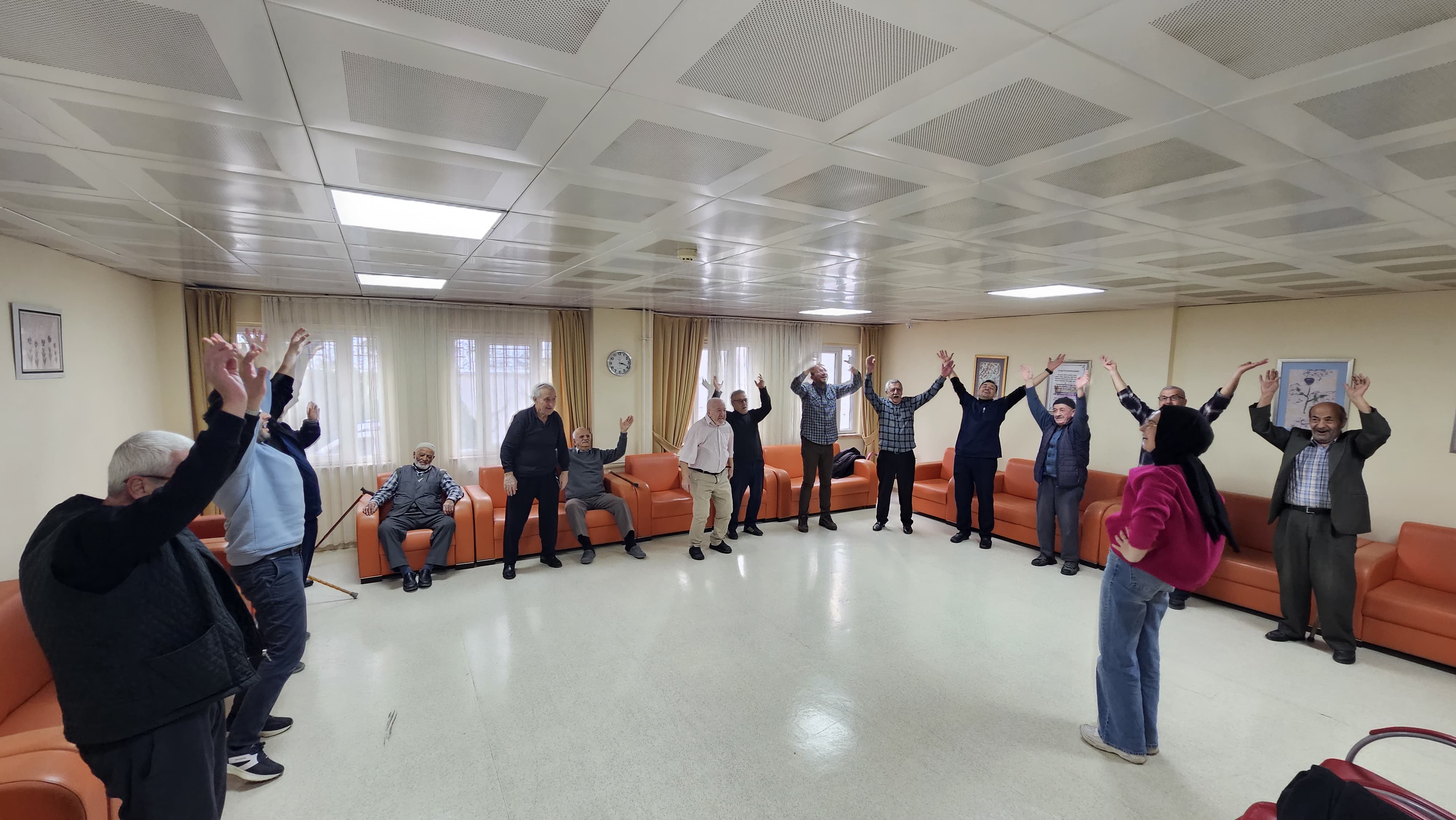 Huzurevimizde Kalan Sakinlerimize Yönelik Kahkaha Yogası Etkinliği Gerçekleştirildi