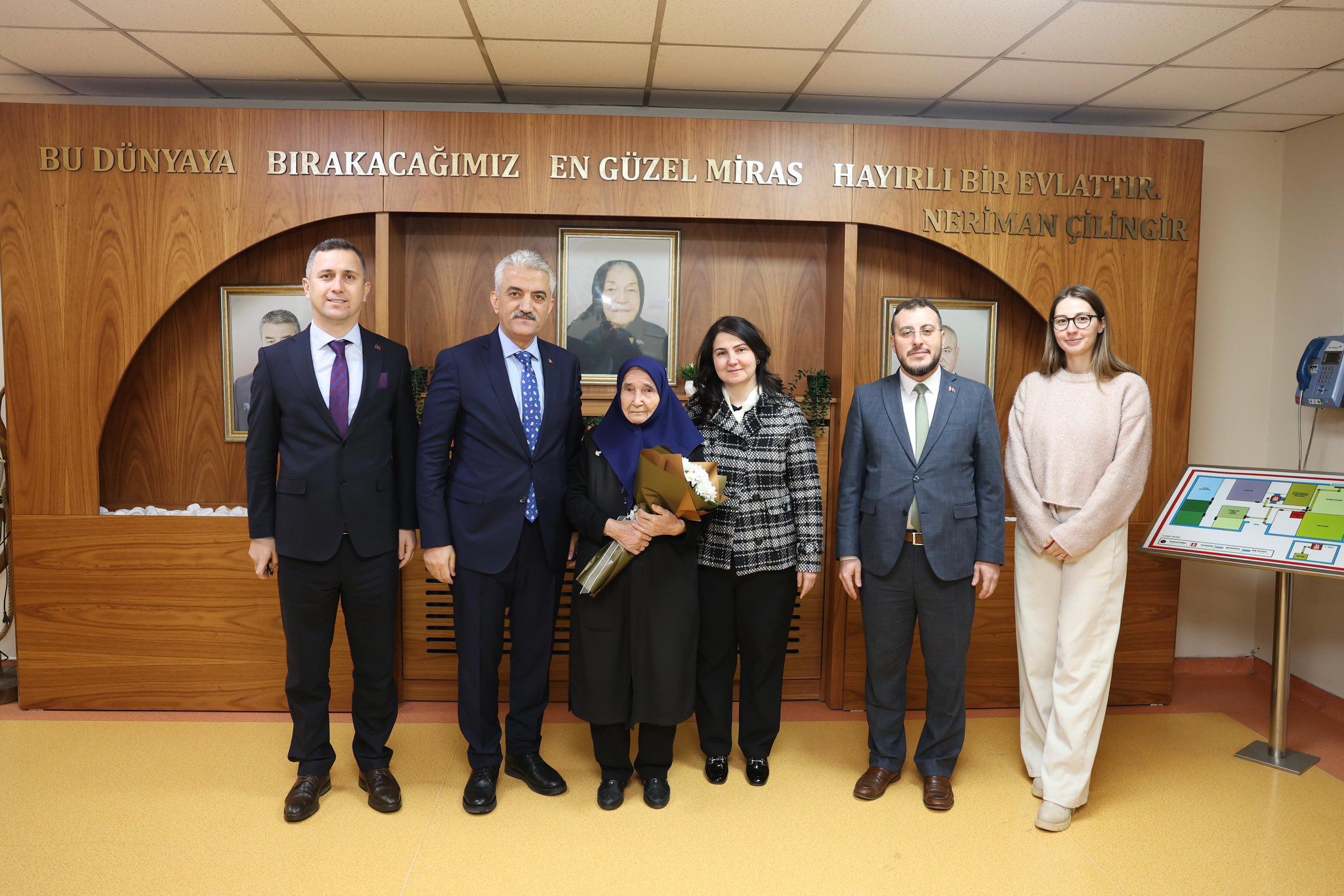 Valimiz Sayın Mehmet Makas Neriman Çilingir Huzurevi’ni Ziyaret Etti.