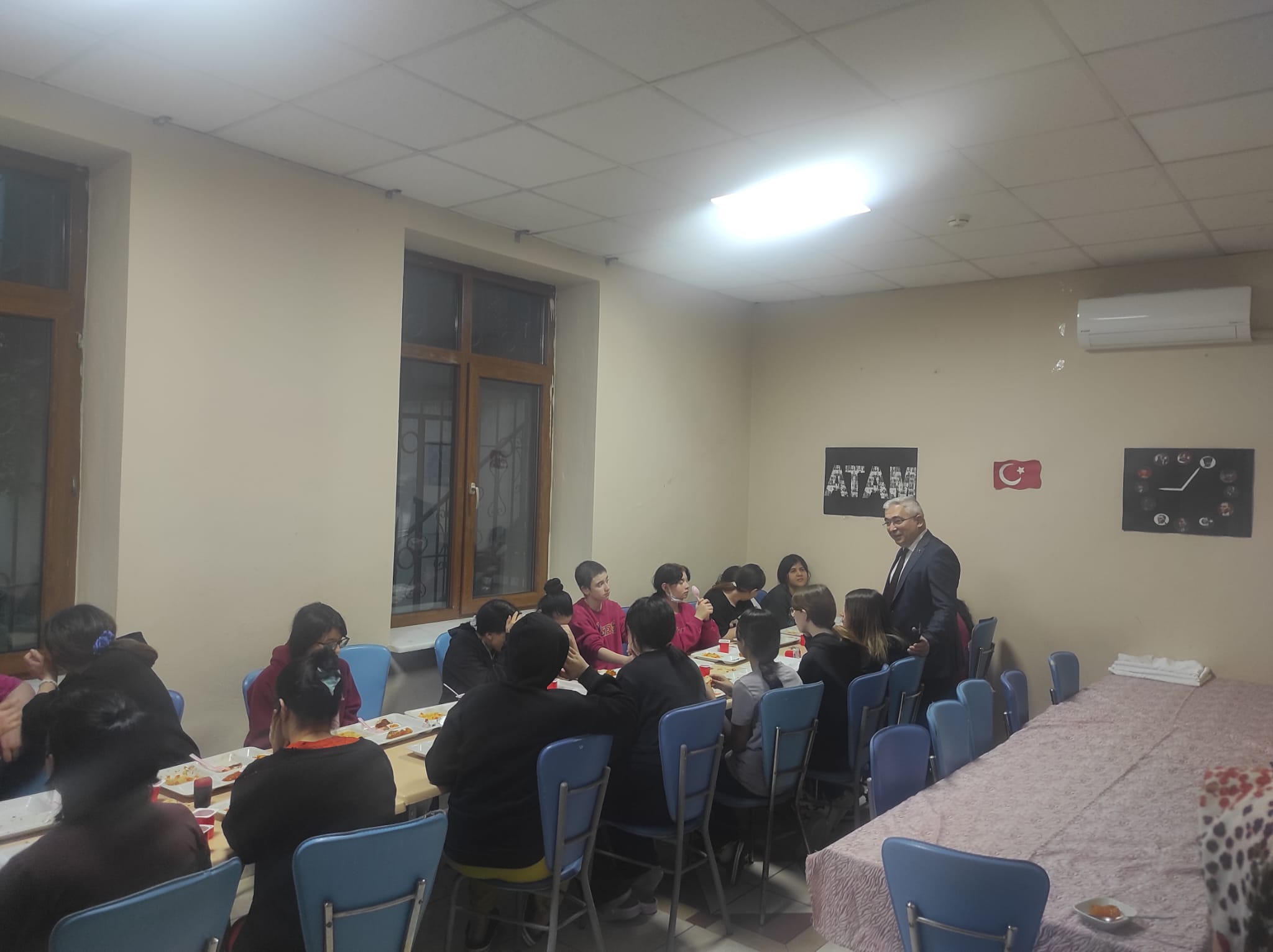 İl Müdürümüz Faruk Uysal, Bursa İlk Kabul Çocuk Evleri Sitesi’ni ziyaret etti