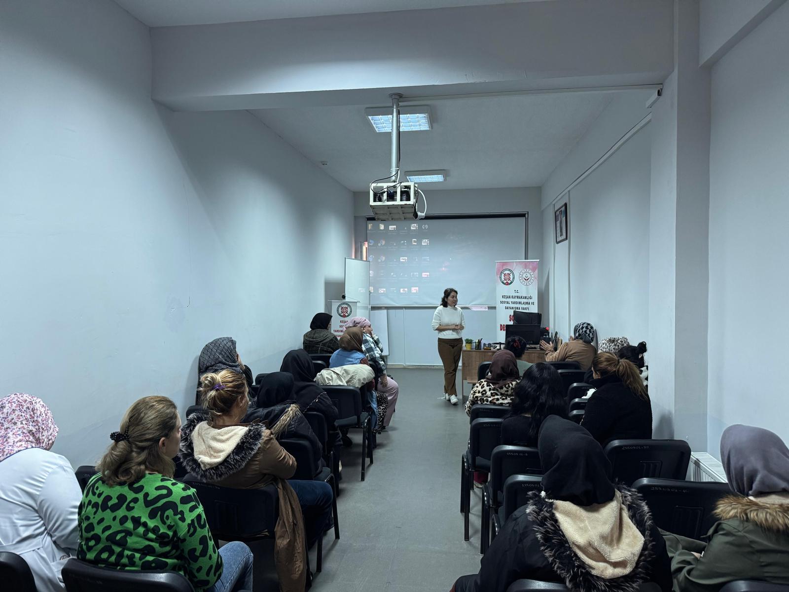 Teknoloji Bağımlılığı Eğitimi Verildi.