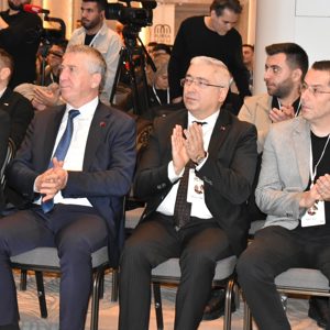 Bursa Belediyeler Birliği ev sahipliğinde “Bursa İRAP 2027–2032 Afet Risk Azaltma Çalıştayı” gerçekleştirildi. - fotoğraf 2