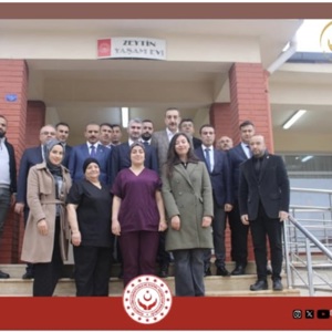 Sayın Bakan Yardımcımız Zafer TARIKDAROĞLU`nun ilimize yaptığı ziyarette Sayın Valimiz Ömer KALAYLI, Vali Yardımcımız Murat DEMİRBLİK , İl Müdürümüz M.Ferdi BOZKURT ve bağlı Kuruluş Müdürlerimiz ile birlikte İlimizde ki çalışmalarımız hakkında toplantı yapılmış sonrasında ise bir dizi ziyaret edilmiştir. Nazik ziyaretlerinden dolayı teşekkür ederiz. - fotoğraf 4