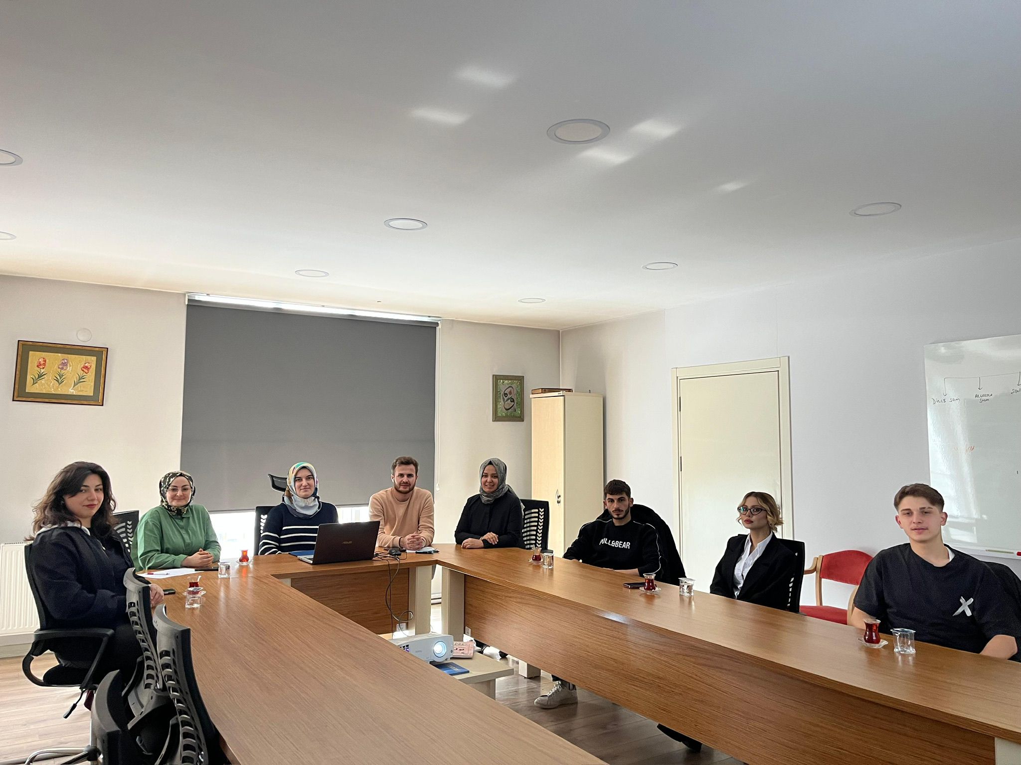 İstihdam Edilen Gençlere Yönelik “İş Hayatına Uyum Semineri” Gerçekleştirildi.