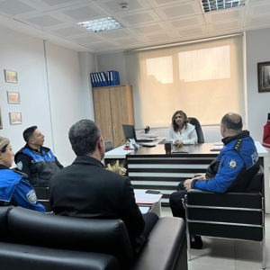 İl Müdürümüz Sayın Emine BÖÇKÜN, Toplum Destekli Polislik Şube Müdürlüğünde Görev Yapan Polislerimizi Makamında Ağırladı - fotoğraf 2