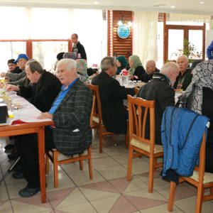 Huzur ve Doğanın İçinde Kıymetli Büyüklerimizle Öğle Yemeği - fotoğraf 2