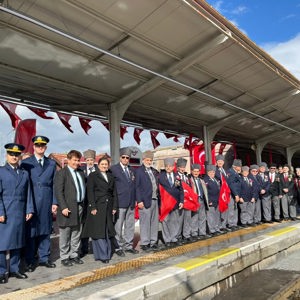 Gazi Mustafa Kemal ATATÜRK'ün Balıkesir'e Gelişinin 103'ncü Yıl Dönümü Tren Garı'nda Düzenlenen Törenle Kutlandı - fotoğraf 2