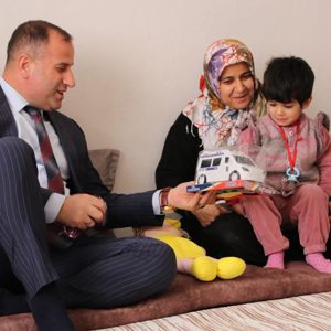 Depremde Evlerini Kaybeden Depremzede Ailelerimizi Ziyaret Ettik. - fotoğraf 3