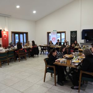 Aile ve Nüfus On Yılı Vizyonuyla Sahadayız: Orhaneli’de ODES Kapsamında Anlamlı Buluşma - fotoğraf 1