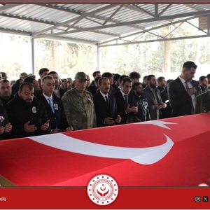 Kıbrıs Gazisi Ali ÇELİK'in cenazesine Milli Savunma Bakanı Sayın Yaşar GÜLER, Valimiz Sayın Ömer KALAYLI ve İl Müdürümüz Müslüm Ferdi BOZKURT ile katıldık. Acılı aileye baş sağlığı diliyoruz. - fotoğraf 1