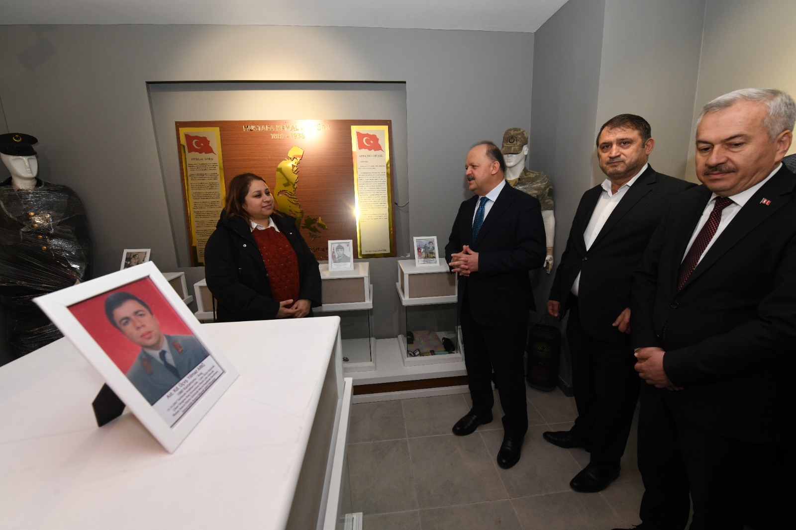 Valimiz Sayın Meftun Dallı Kastamonu Şehitler Müzesi’ni Ziyaret Etti