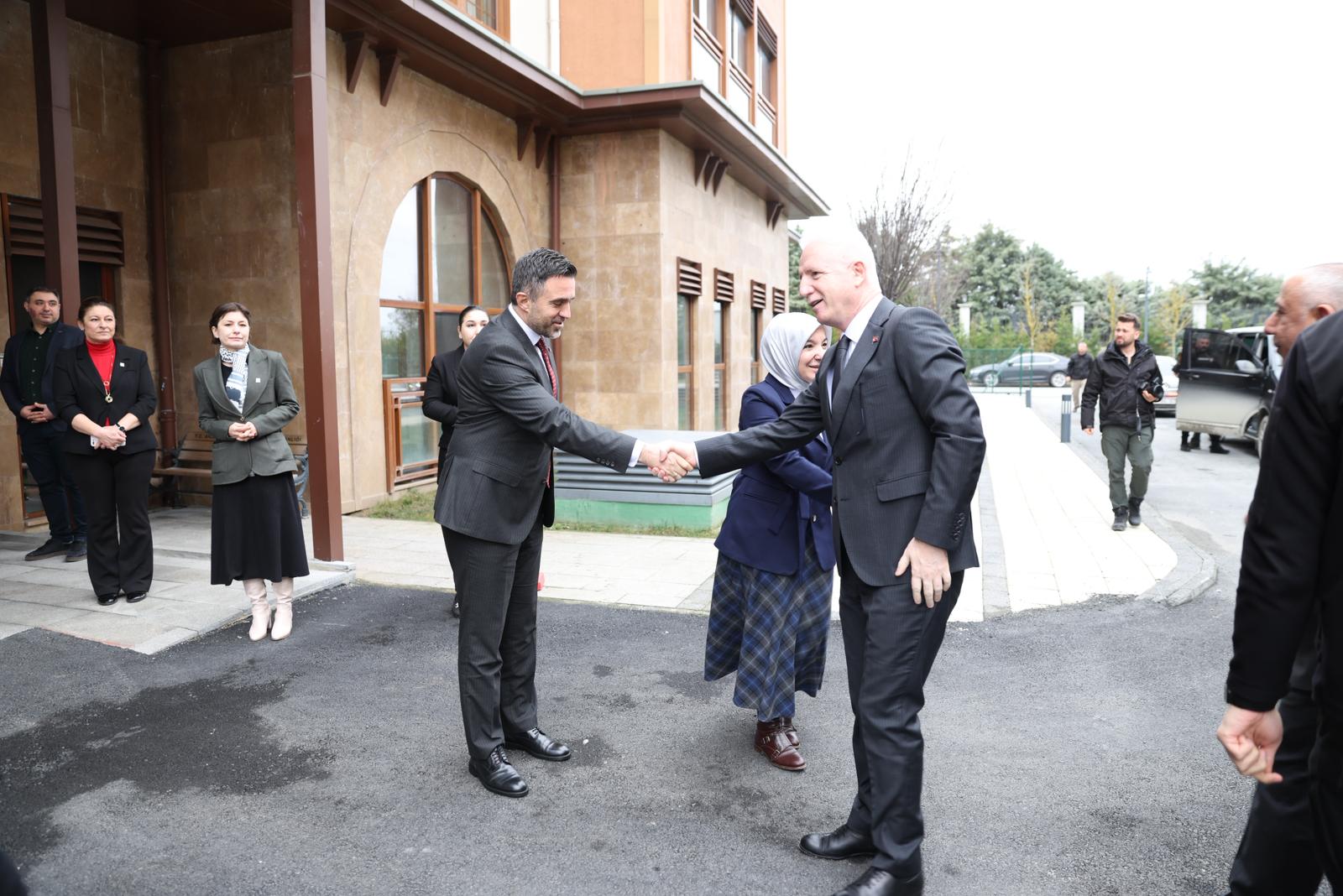 Sayın Valimiz Davut GÜL’ün Katılımlarıyla Darülaceze Arnavutköy Sosyal Yaşam Şehri Ziyareti Gerçekleştirildi
