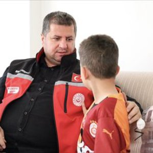 6 Ekim Dünya Serebral Palsi Farkındalık Günü Dolayısıyla İl Müdürümüz Serdar Demirci Serebral Palsi Tanısı Bulunan Kıymetli Çocuğumuzu ve Değerli Ailesini Evinde Ziyaret Etti. - fotoğraf 3