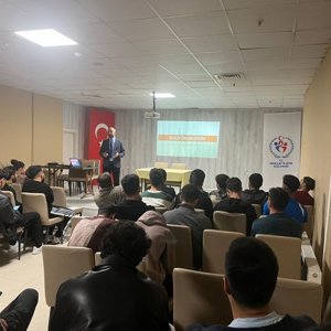 İl Müdürlüğümüz tarafından Erzincan Piri Sami Erkek KYK Yurdu Öğrencilerine Yönelik Olarak Evlilik Öncesi Eğitim Konulu Etkinlik Gerçekleştirildi. - fotoğraf 1