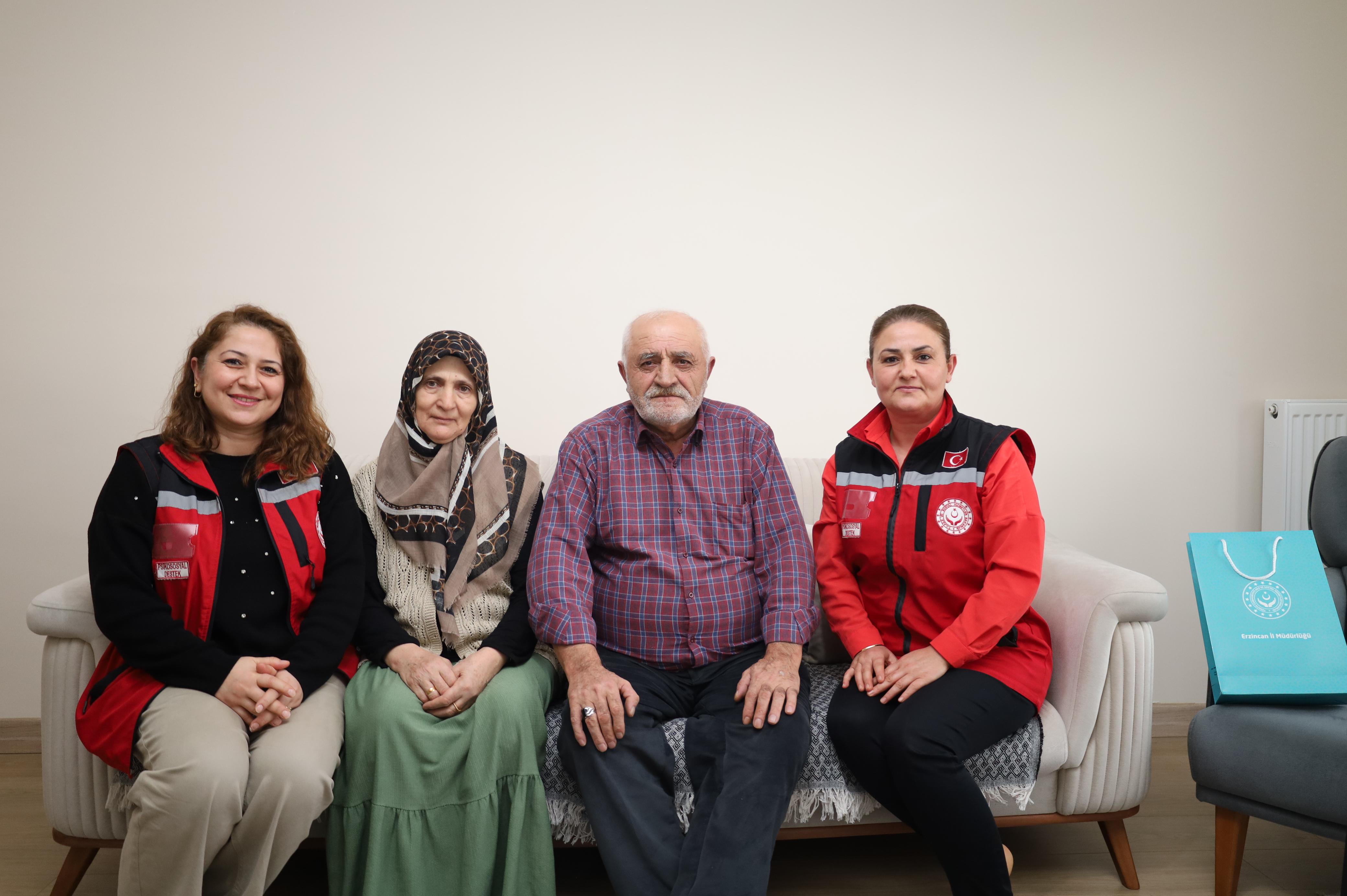 Kahraman Şehidimiz Recep Gündüz’ün Bizlere Emaneti Olan Kıymetli Annesi ve Babasını Ziyaret Ederek Ellerinden Öptük.