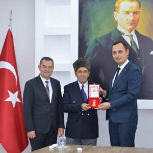 KKTC Milli Mücadele Madalyaları Hak Sahiplerine Verilmeye Devam Ediyor - fotoğraf 3