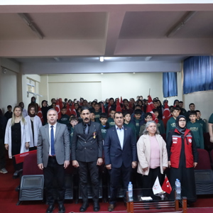 Vatan ve Kahramanlık Buluşmaları Etkinliği Kapsamında, kıymetli Gazilerimiz ve Şehit Yakınlarımız Erzincan Hoca Ahmet Yesevi İmam-Hatip Ortaokulu Öğrencileriyle bir Araya Geldi - fotoğraf 3