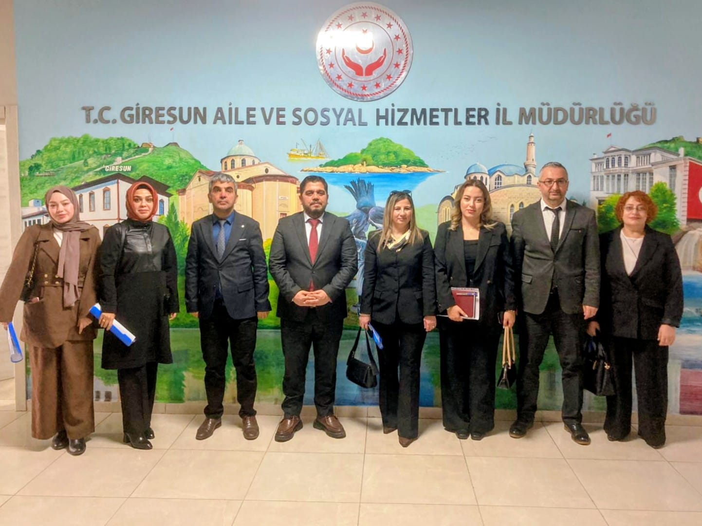 Özel Giresun Engelli Bakım Merkezi Yöneticilerinden İl Müdürümüz Ender YANIK’a Hayırlı Olsun Ziyareti