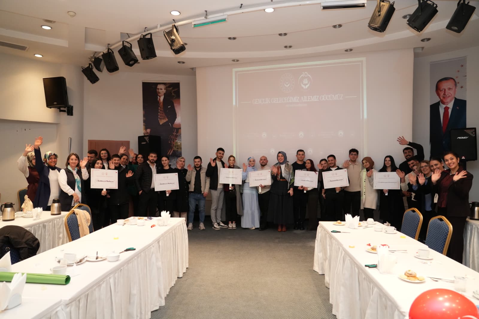 Gençlik Geleceğimiz, Ailemiz Gücümüz: Ankara'da Aile Buluşması