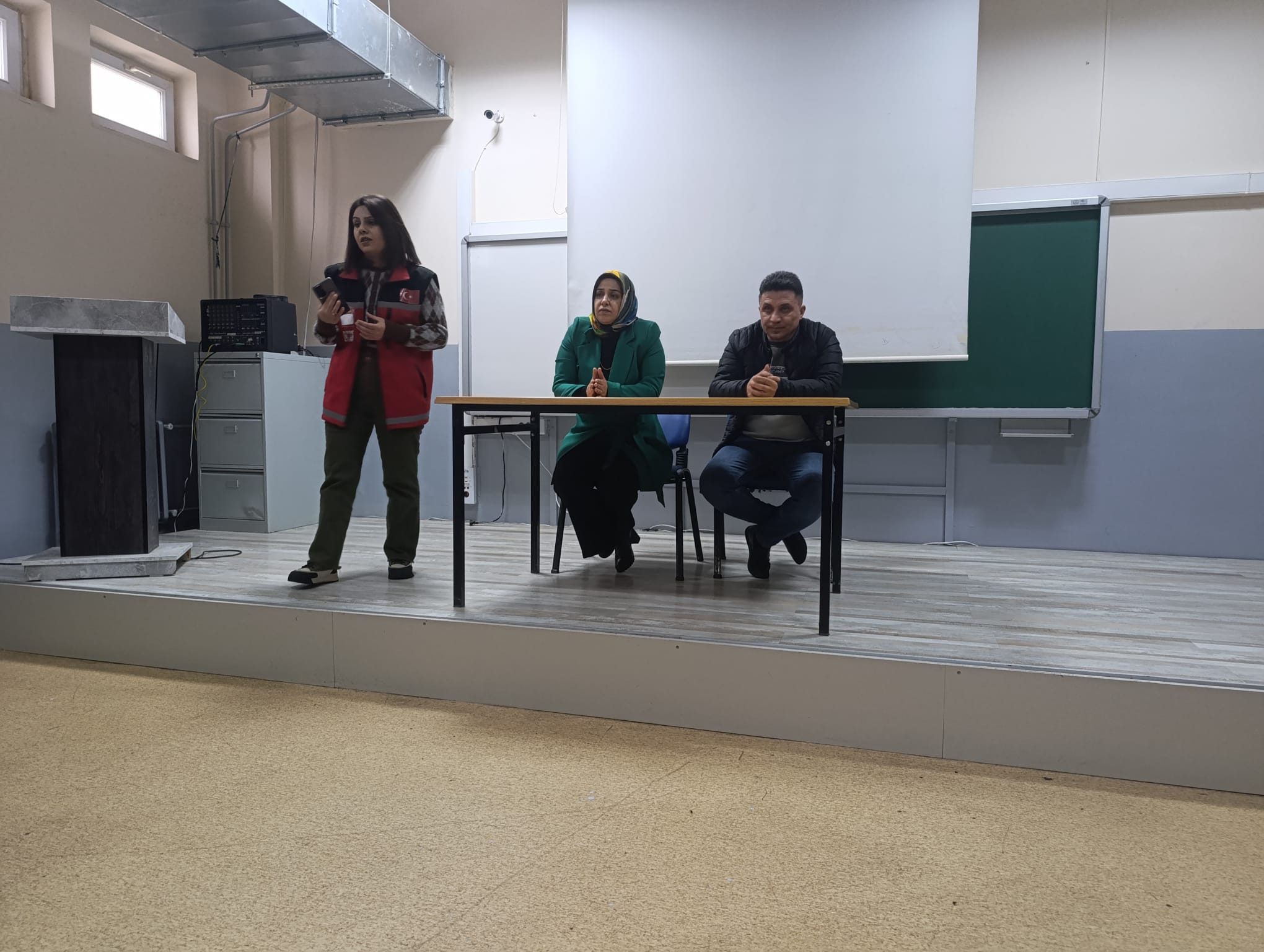 Vatan ve Kahramanlık Buluşmaları: Gazimiz Ekrem Saz Öğrencilerle Bir Arada