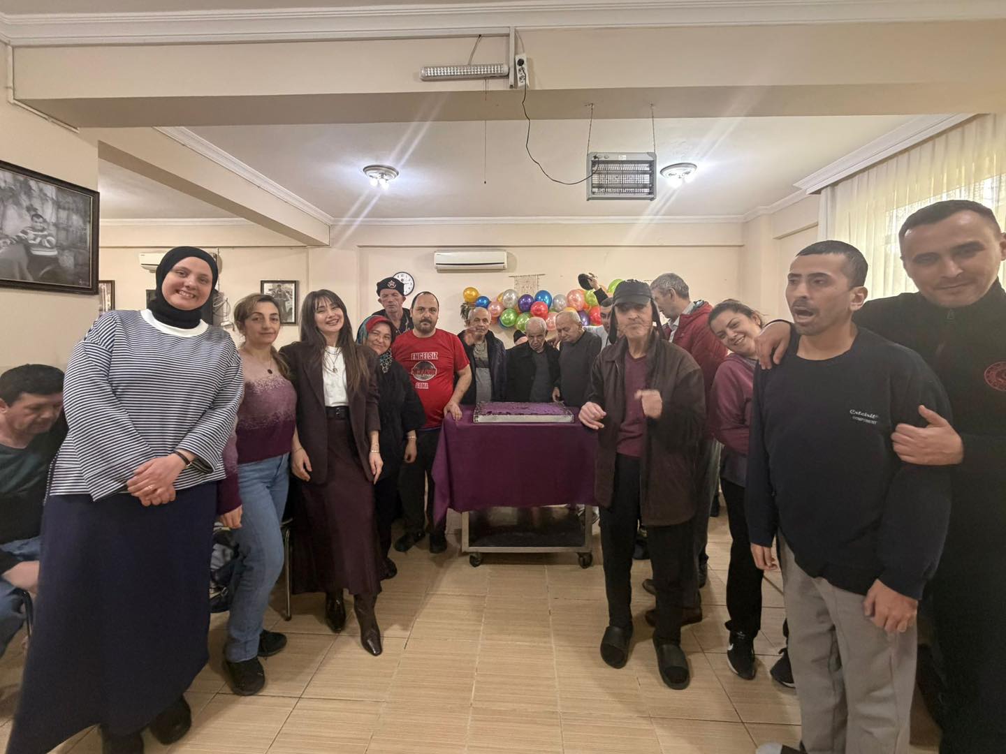 Soma Bakım, Rehabilitasyon ve Aile Danışma Merkezinde Şubat Ayı Doğum Günü Kutlaması Gerçekleştirildi