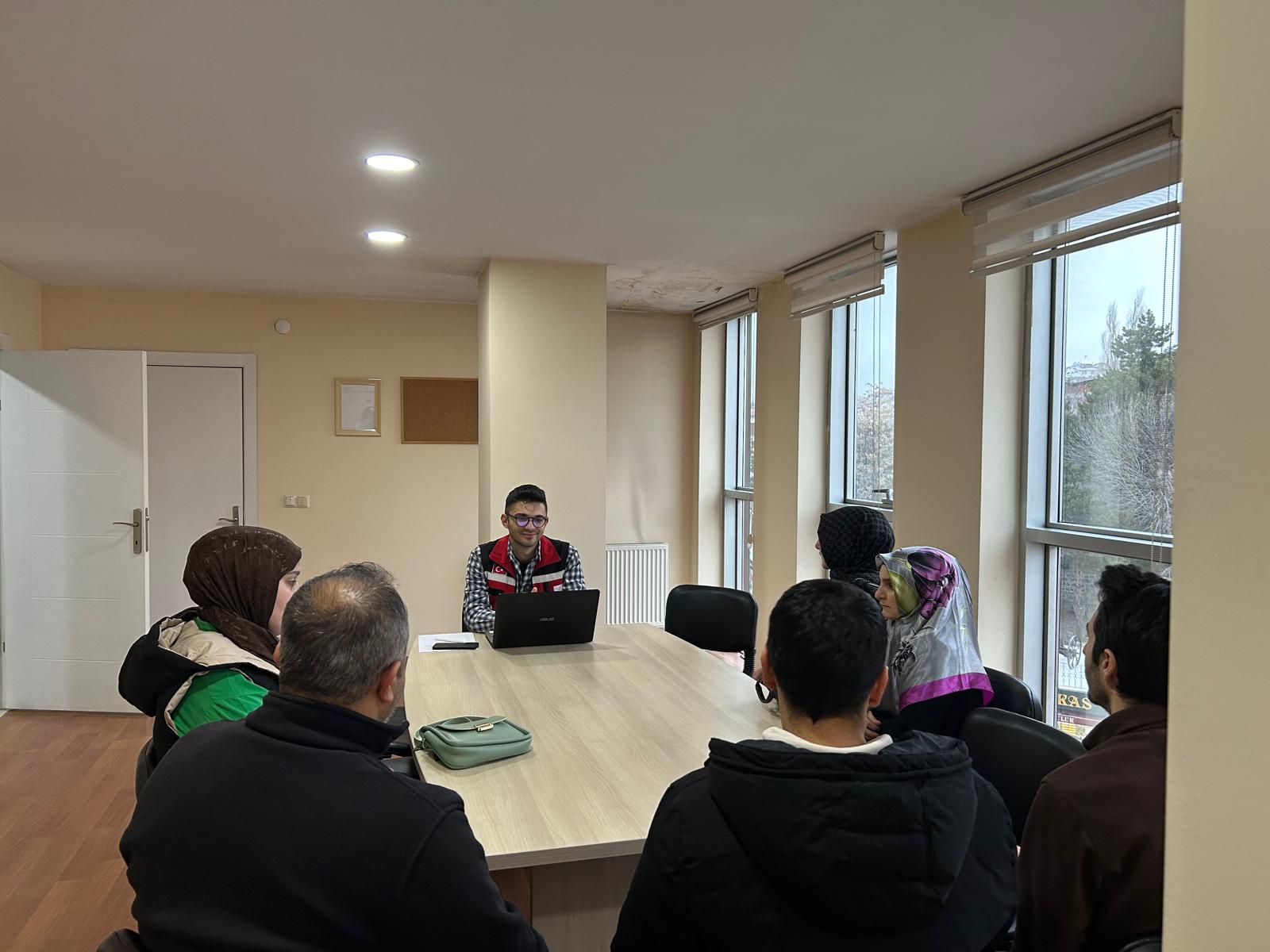 Şebinkarahisar’da Ailelere Yönelik Eğitim Programı Düzenlendi.