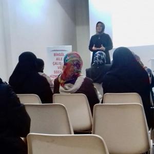 3 Aralık Dünya Engeliler Günü Münasebetiyle Bingöl Özel Eğitim Uygulama Okulu Öğretmen Ve Velilerine Seminer Verildi - fotoğraf 2