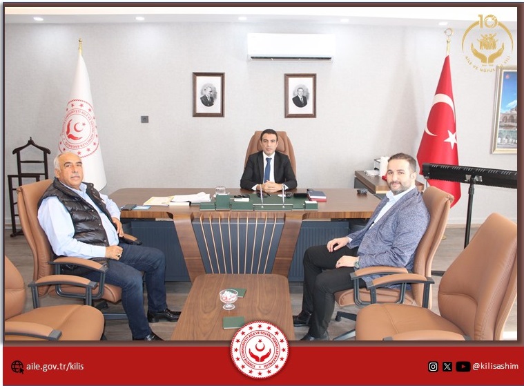 Alaeddin Yavaşca Devlet Hastanesi Başhekimi Uzm. Dr. Fazıl ARISOY İl Müdürümüz M.Ferdi BOZKURT'u ziyaret etmiştir. Nazik ziyaretlerinden dolayı teşekkür ederiz.