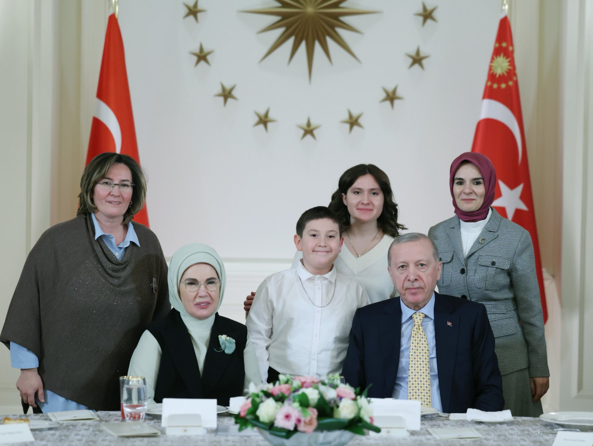 Cumhurbaşkanı Erdoğan ve Bakanımız Göktaş Şehit Aileleri İle İftar Programı'na katıldı