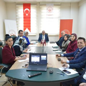 İl Müdürümüz Faruk Uysal Başkanlığında Çocuk Hizmetleri Değerlendirme Toplantısı Düzenlendi - fotoğraf 1