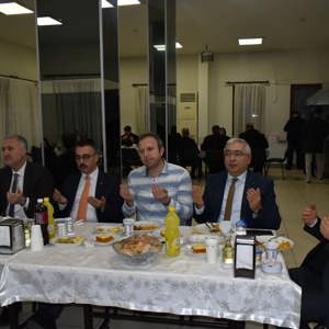 İnegöl Fatma Göztepe Huzurevi’nde Ramazan’ın Manevi İklimi Aynı Sofrada Paylaşıldı - fotoğraf 5