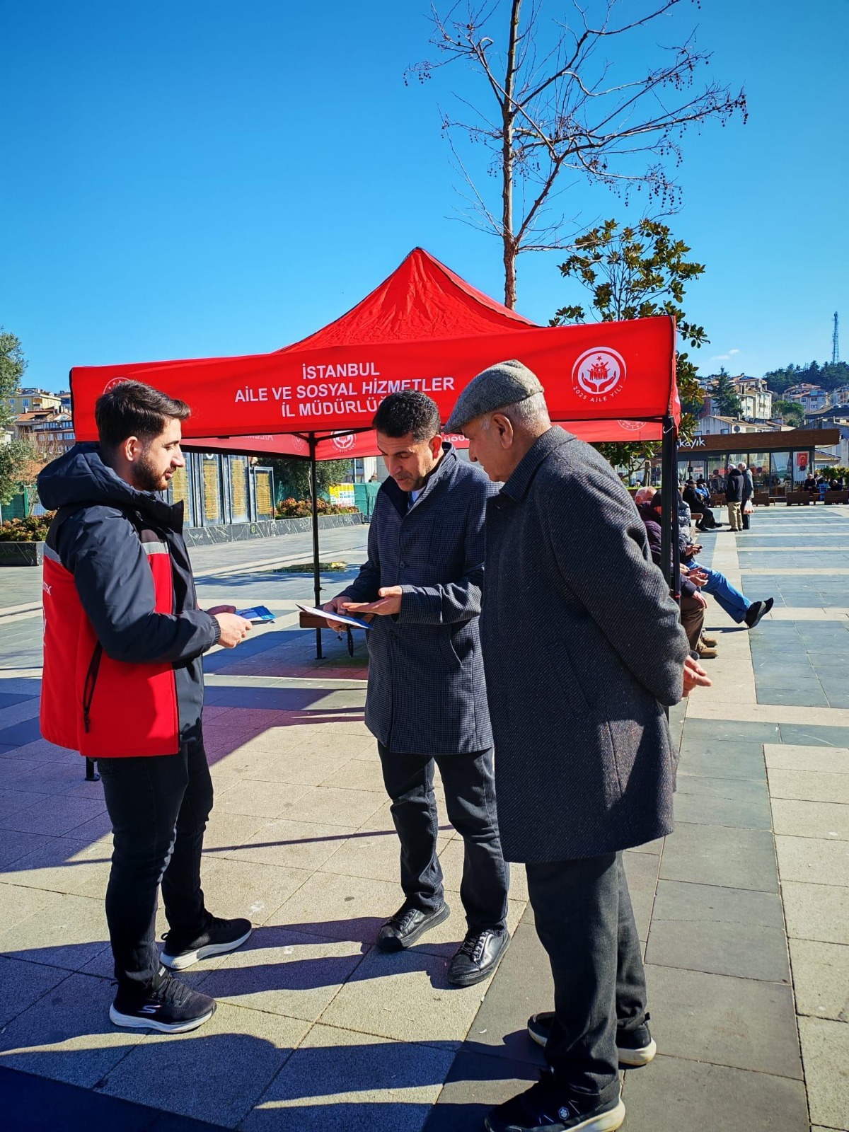 İl Genelinde Mobil Sosyal Hizmet Noktalarında Koruyucu ve Önleyici Hizmetler ile Şikâyet Mekanizmalarına Yönelik Bilgilendirme Çalışmaları Gerçekleştirildi