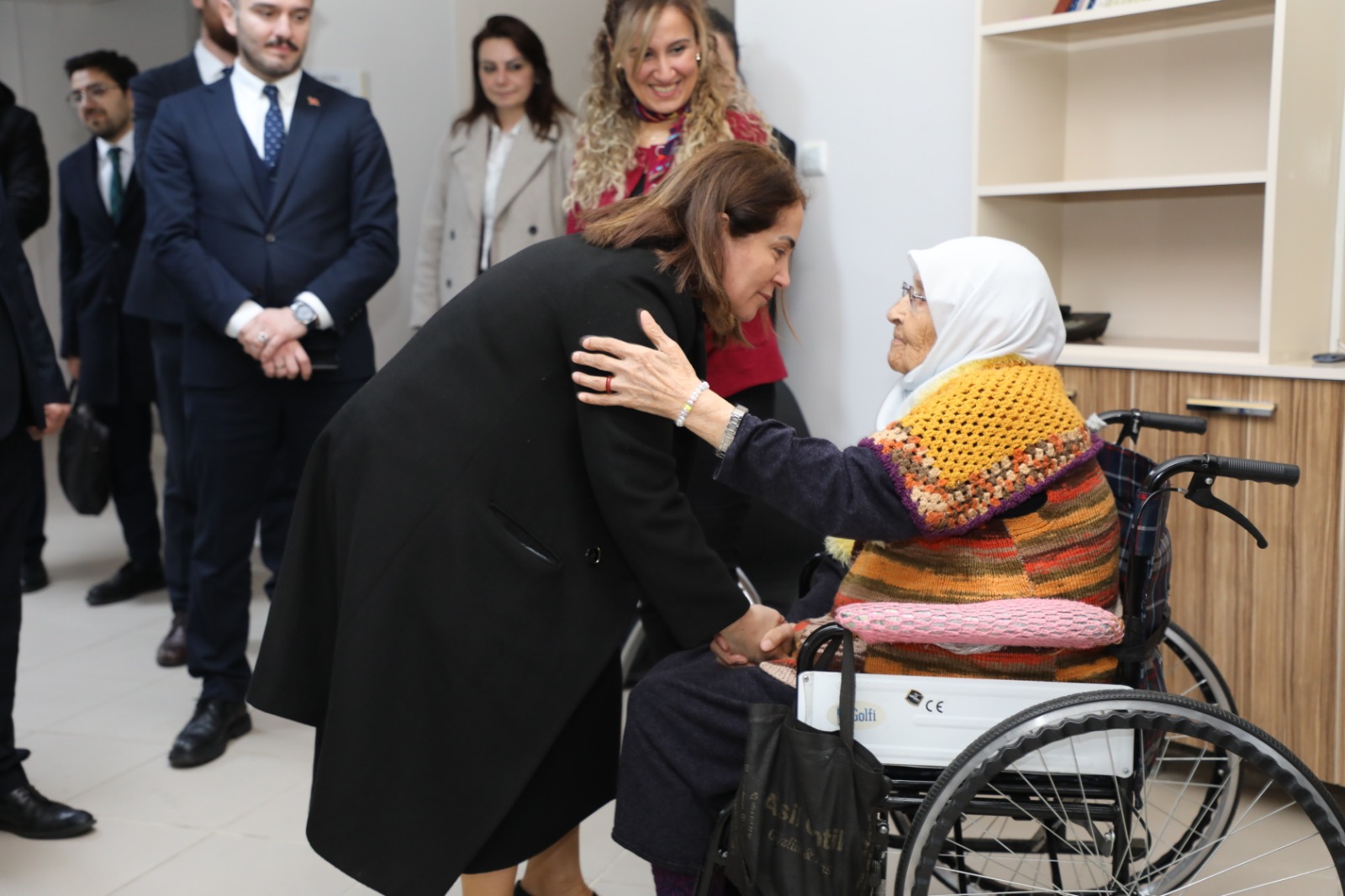 Dünümüzün tecrübesi, bugünümüzün ışığı kıymetli büyüklerimizle bir aradayız...